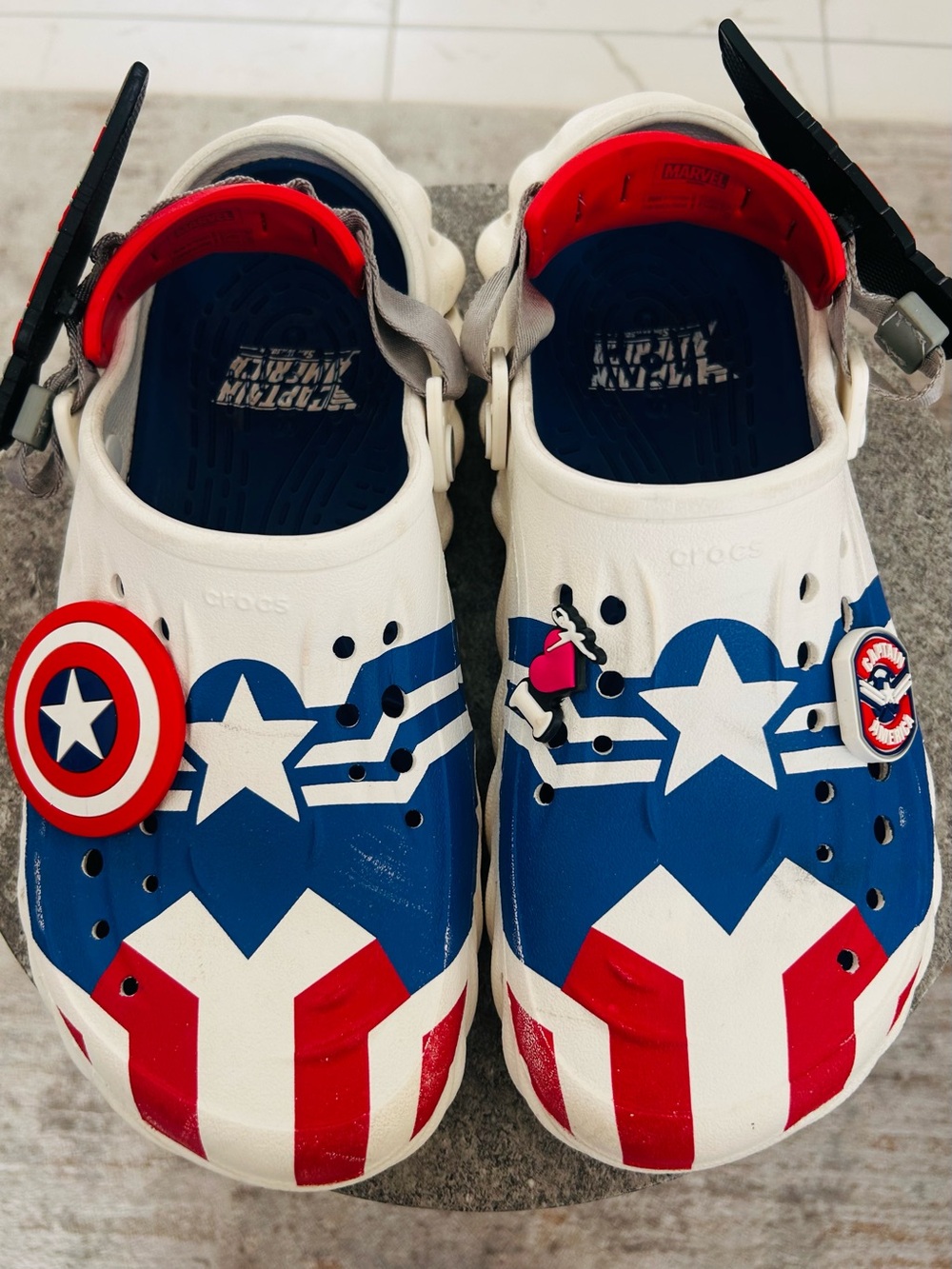 Crocs Captain America White & Blue Size W12-M10
